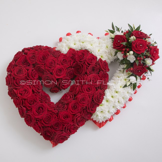 Double Loose Rose Heart