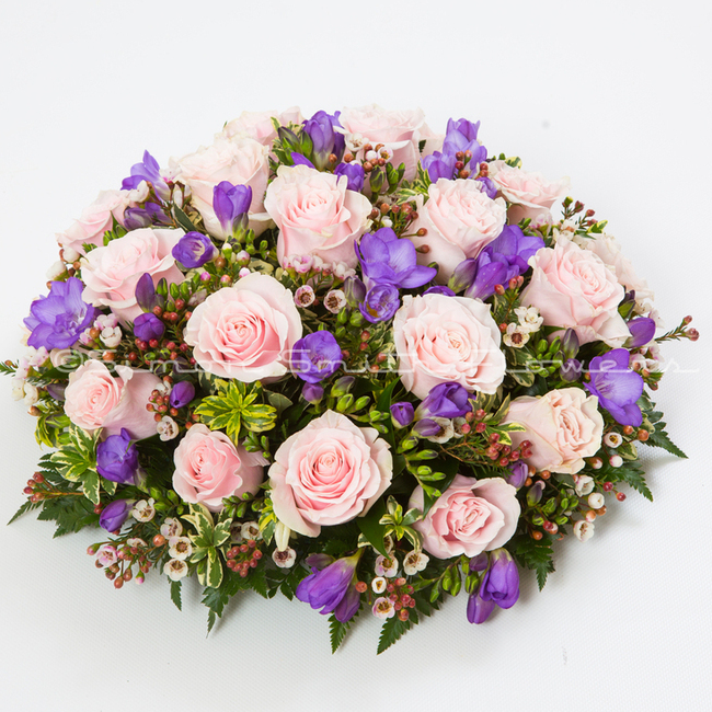 Rose & Freesia Posy